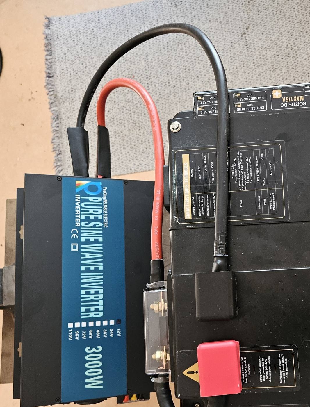 Station d'énergie 3000W assemblée à l'atelier